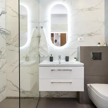 Daire Glamour 8 Bükreş